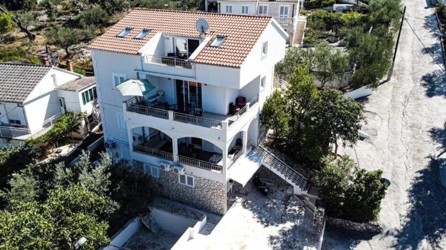 Genesis Apartment Trogir Bagian luar foto